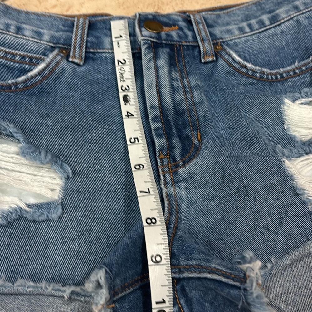 Brand๐๐๐ฅ๐ BILLABONG denim shorts - Picture 9 of 11